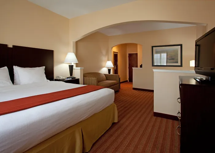 Holiday Inn Express & Suites Greenville Airport By Ihg