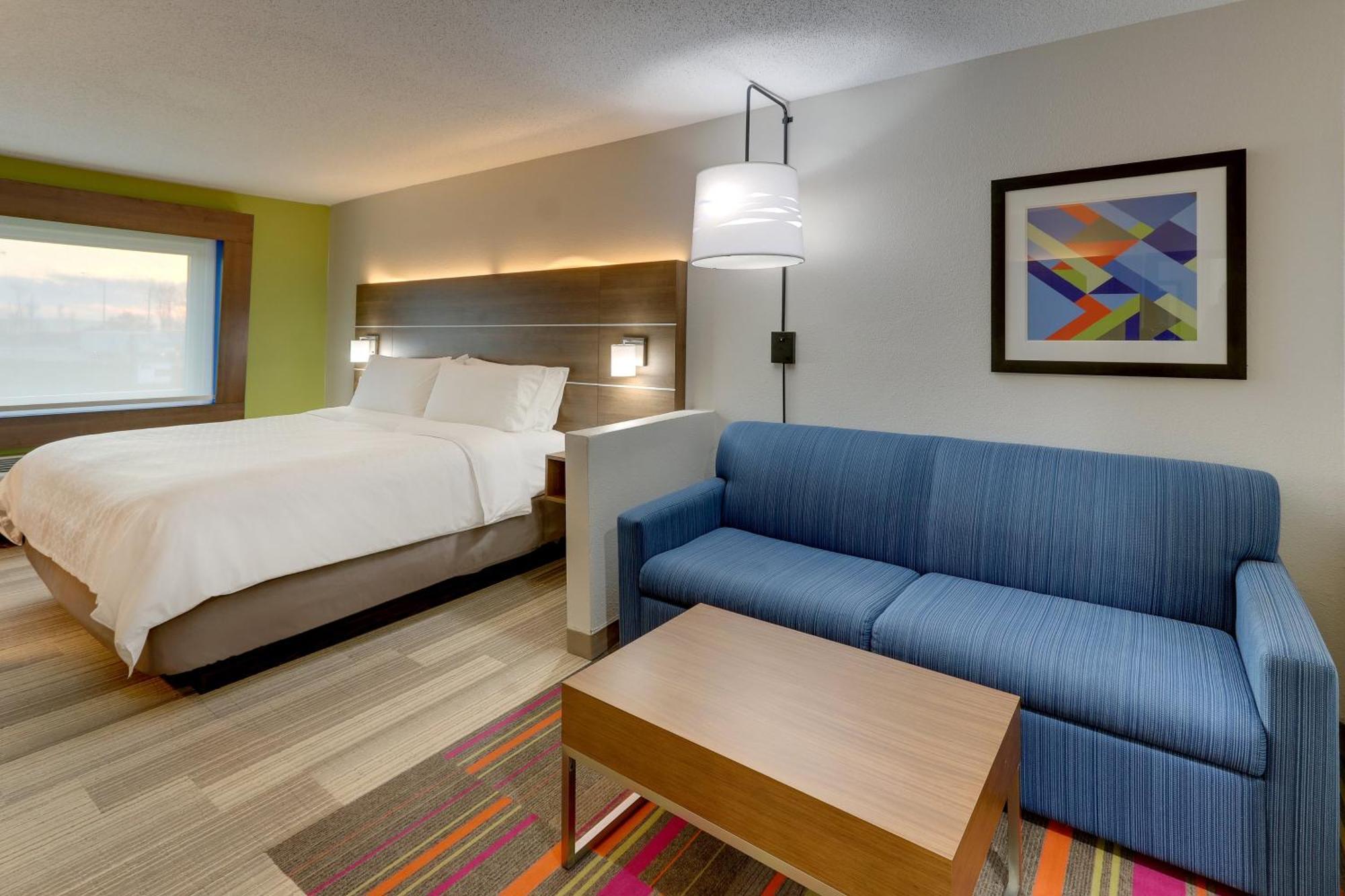 Hotel Express & Airport I85 By Ihg