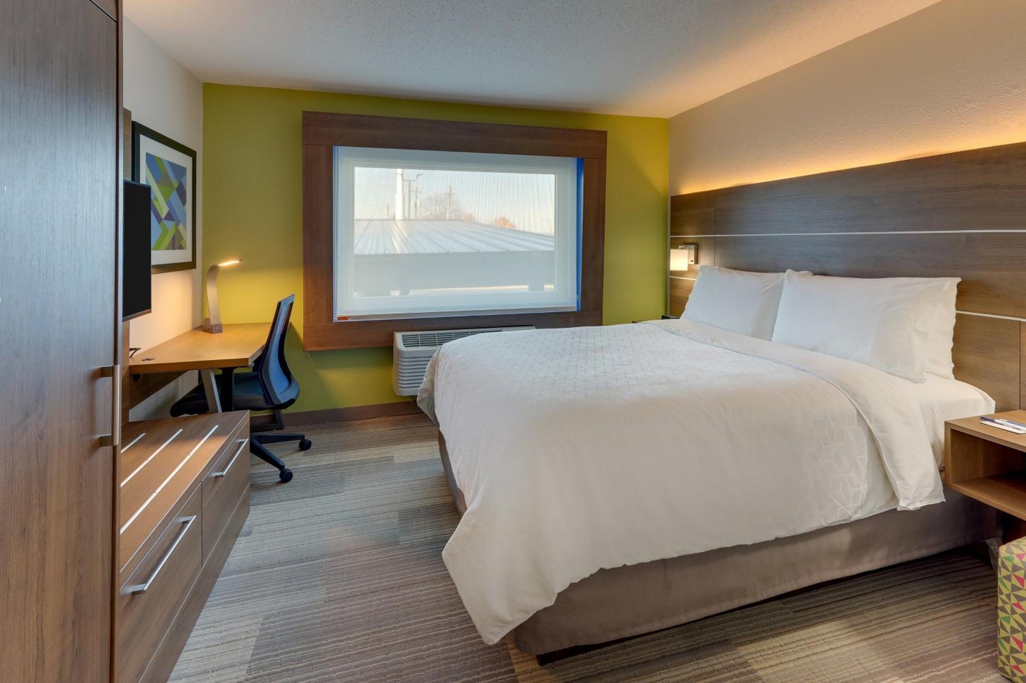 Hotel Express & Airport I85 By Ihg Greenville