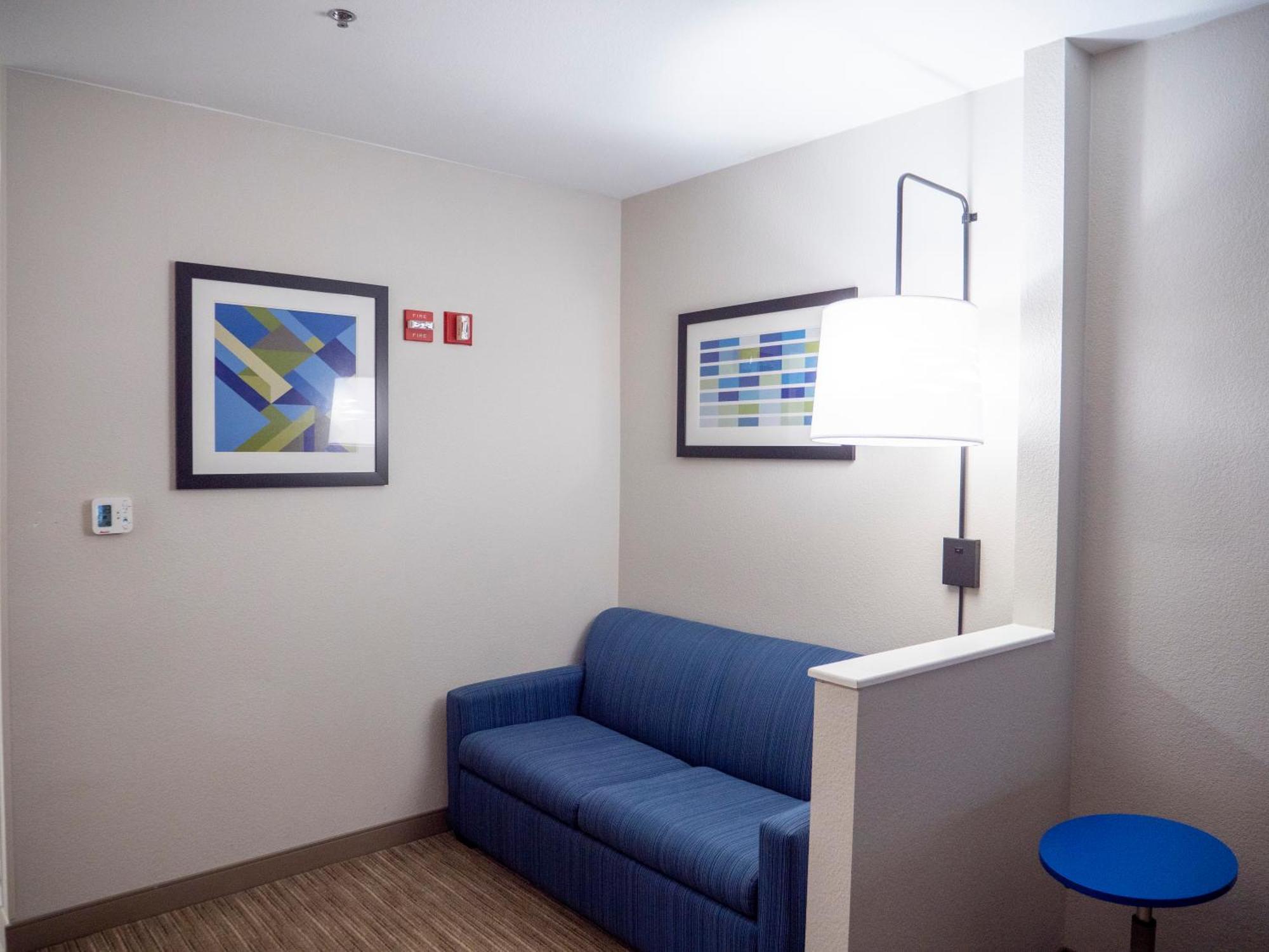 Hotel Express & Airport I85 By Ihg Greenville