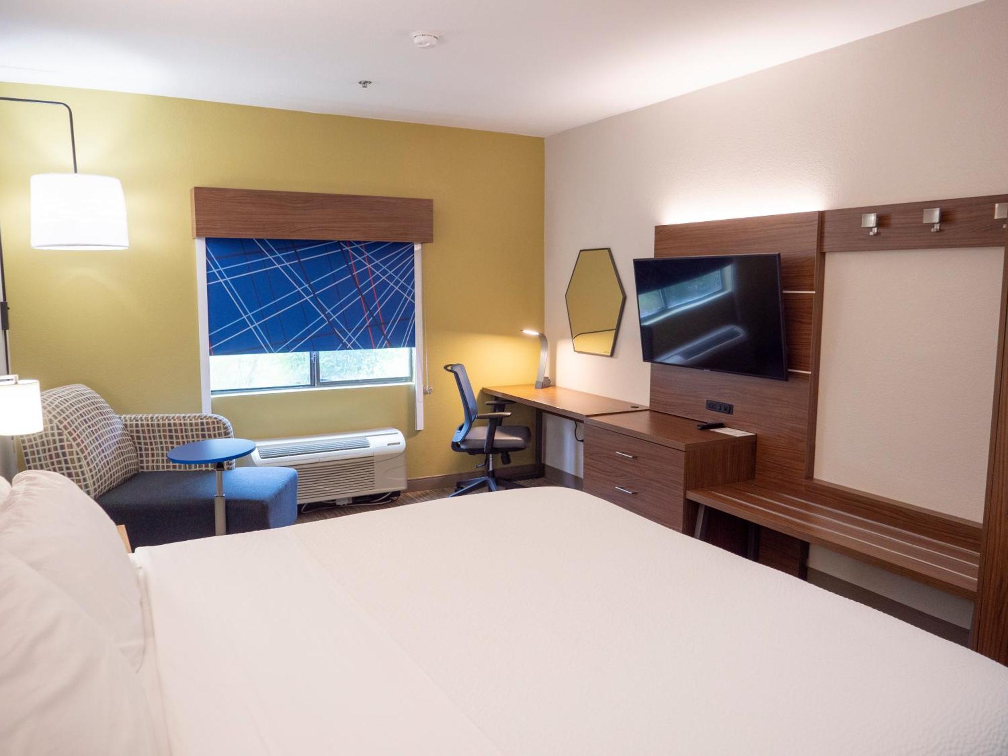 Express & Airport I85 By Ihg Hotel