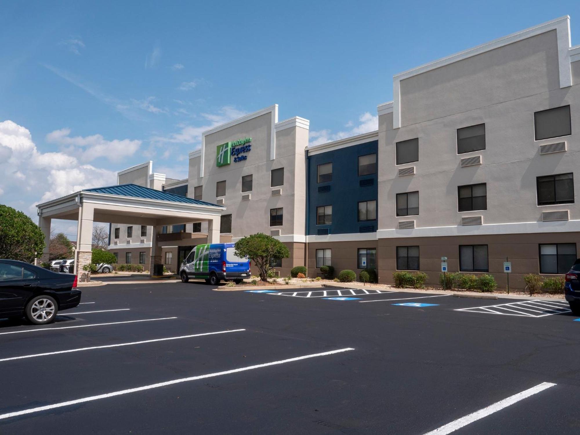 Express & Airport I85 By Ihg Hotel 3*