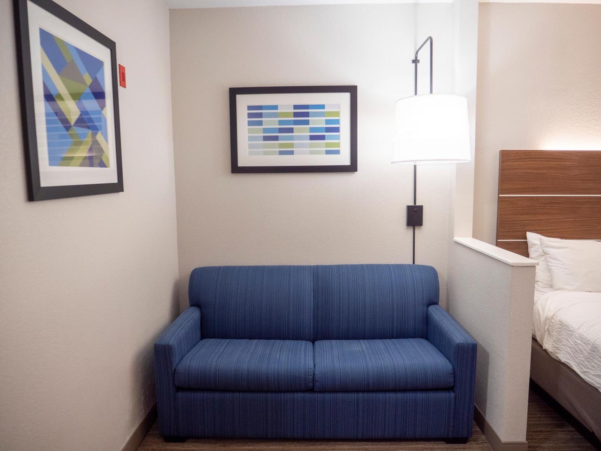 Express & Airport I85 By Ihg Hotel