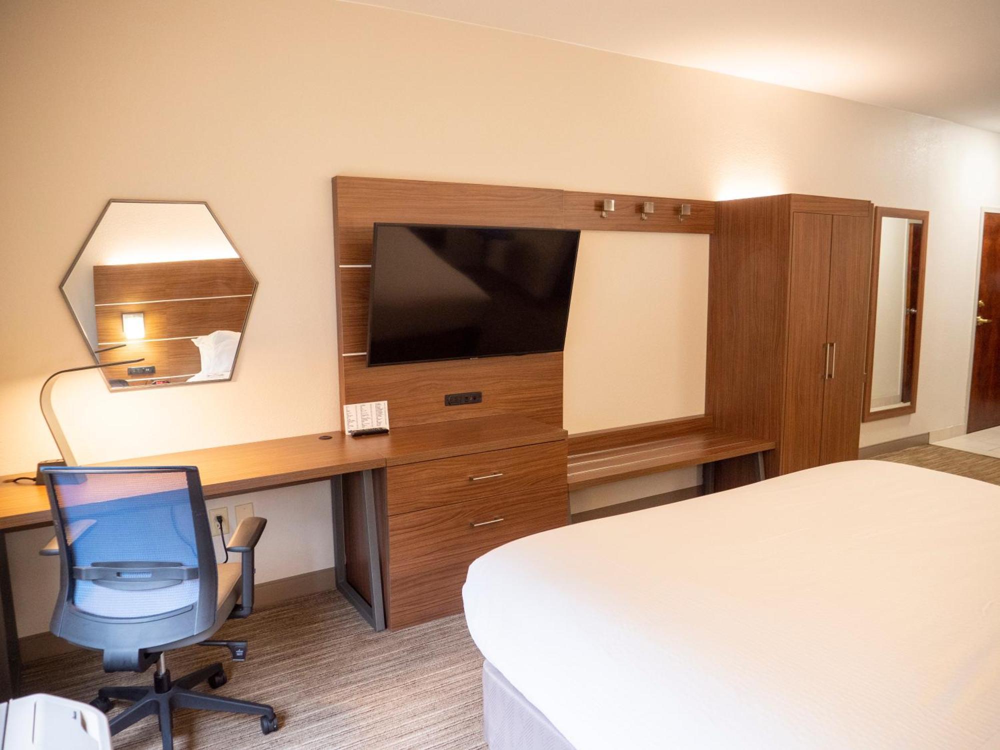 Express & Airport I85 By Ihg